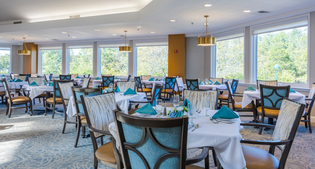 Laurel Circle Bridgewater | Dining